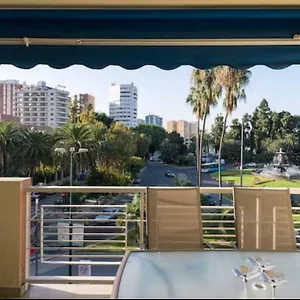 PLAYA MALAGUETA 200m JUNTO CENTRO HISTORICO Perfecta Ubicacion Apartamento Familiar Apartamento Málaga